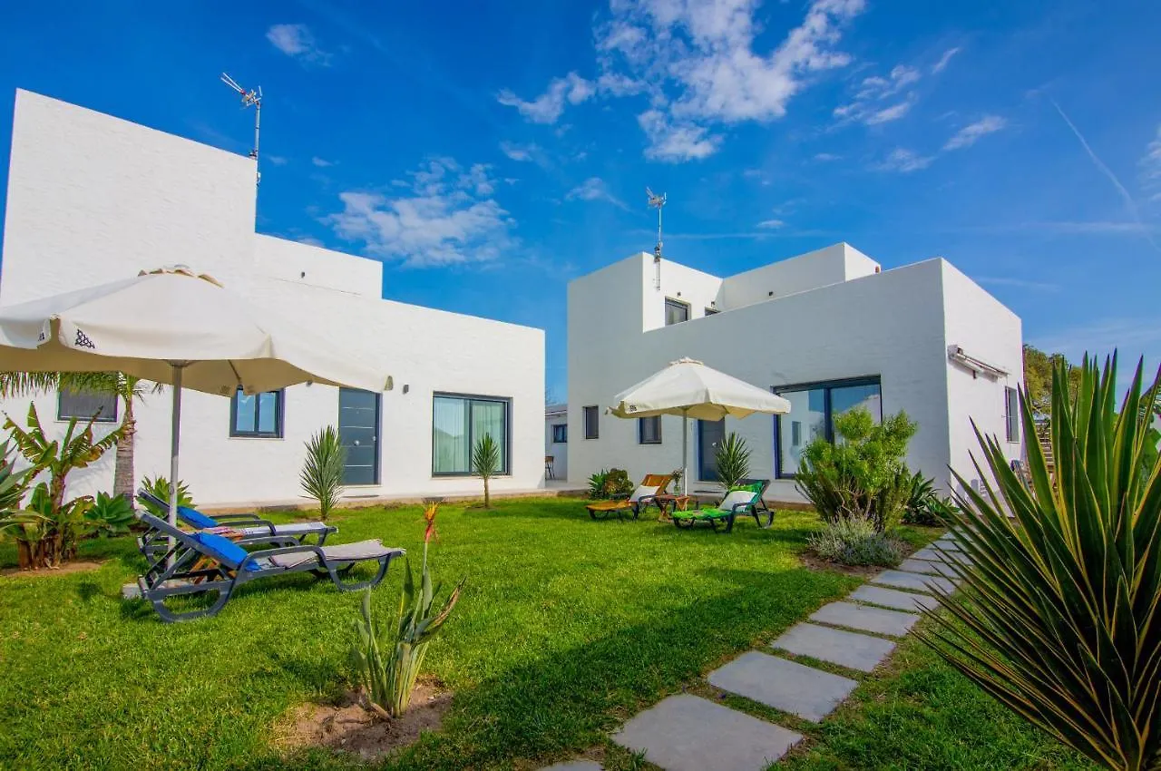 Preciosas Villas Con Jardin Y Vistas Al Faro, A 700M De La Playa location