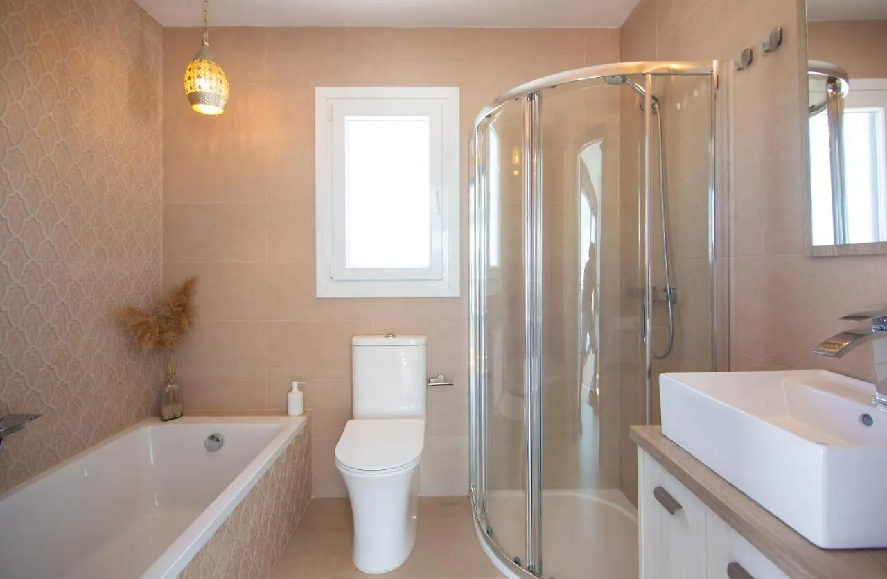 Preciosas Villas Con Jardin Y Vistas Al Faro, A 700M De La Playa Zahora